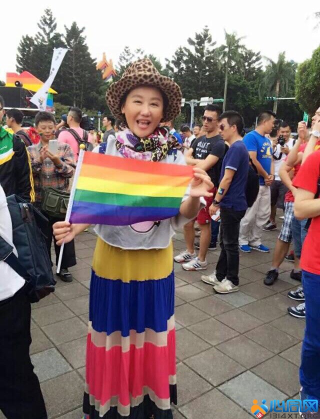 蓝心湄参加台湾同志游行 批反同“真爱没有对错”