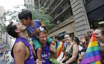 2015ŦԼͬ־մ ǹԱڿ񻶼껪