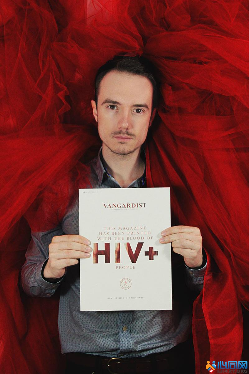 艾滋污名！《VANGARDIST》用HIV感染者血液印制
