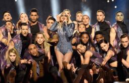 Lady Gaga51쳬߸ޡԪƽȨ