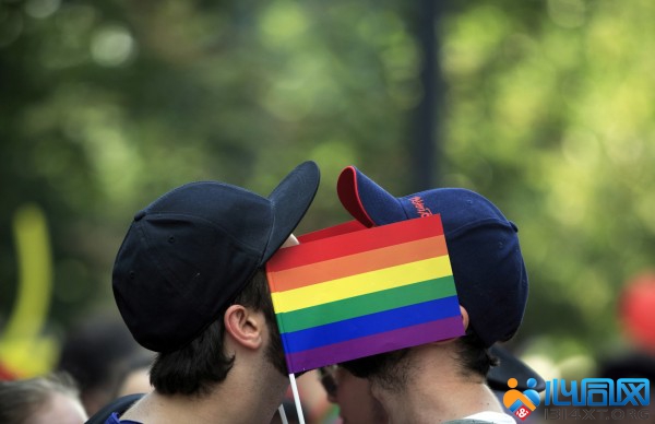 百慕大废同性婚姻法成全球首例 挨轰公民权倒退
