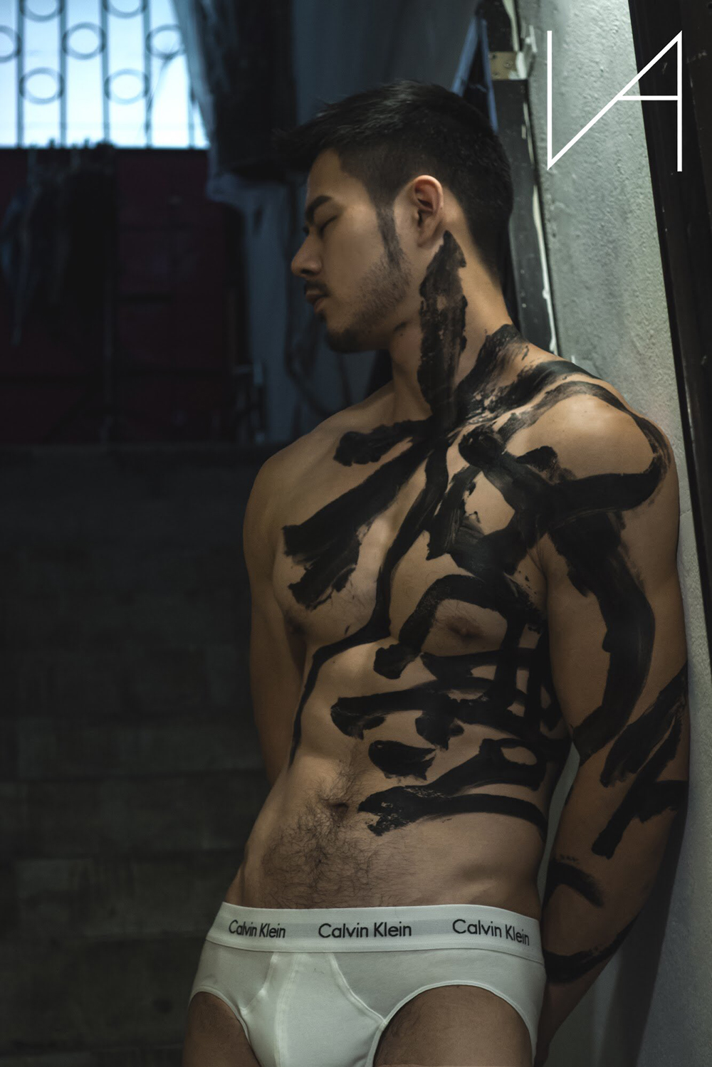 台湾型男肌肉男模萧郁轩最新写真