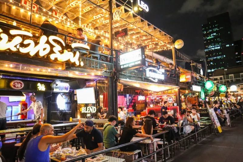 泰国曼谷拉差达火车夜市Ratchada Train Market重新开放