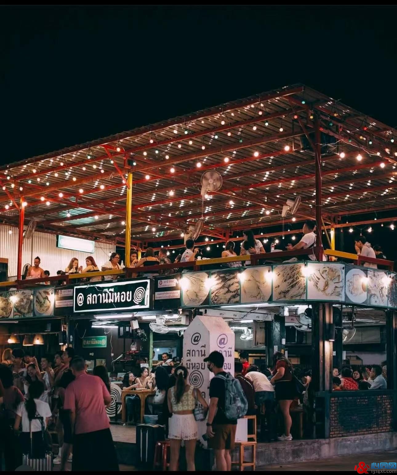 “妖气冲天”的泰国网红店猛男海鲜餐厅回归