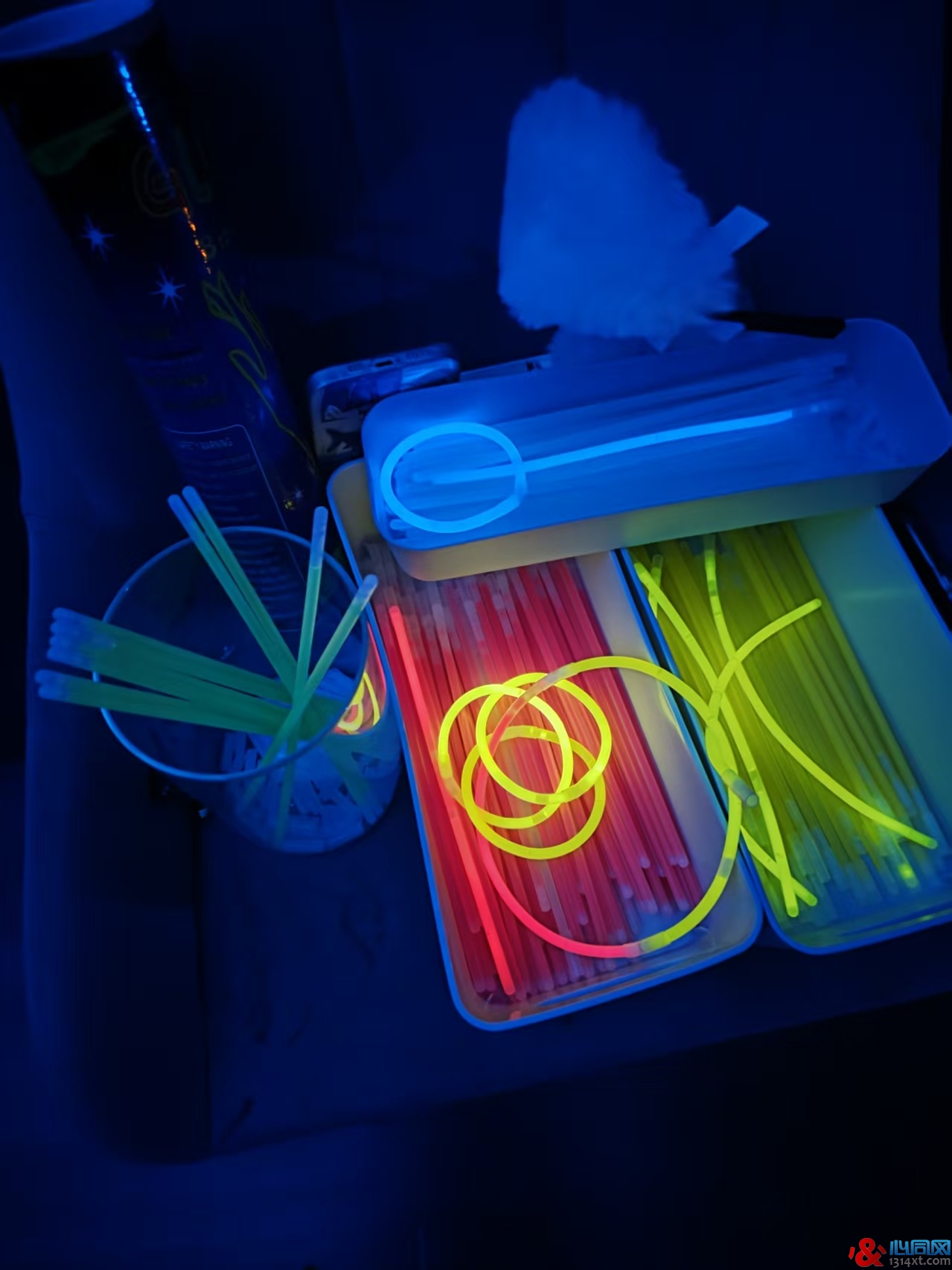 曼谷Feel Onsen:漆黑的巡航迷宫,分1/0的荧光手环