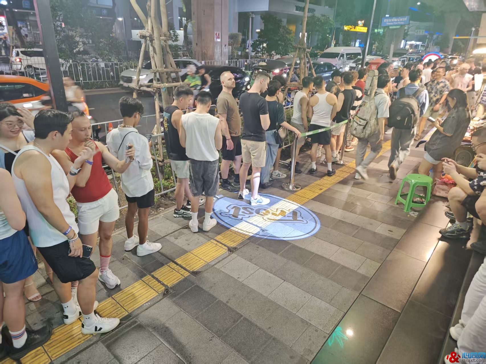 ���������ֳ�������Ѳ���ư�Boy Camp�賿�����ų���