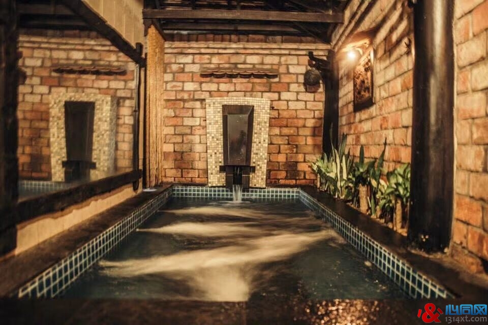 ���Ǽ۾���Զ�����������ɣ�ú�־��ADAM�������»�